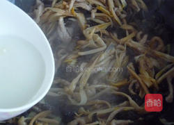 黄花菜木耳炒肉的做法图解13