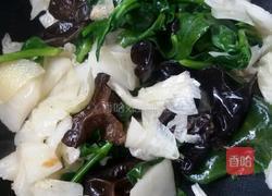 扒木耳白菜的做法图解3