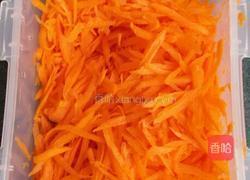 炒胡萝卜丝的做法图解1