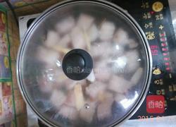 五花肉煲补药的做法图解4