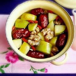 苹果大枣核桃汤的做法[图]