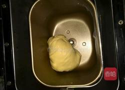  法式面包的传统蒸气烤法——牛奶哈司的做法图解1