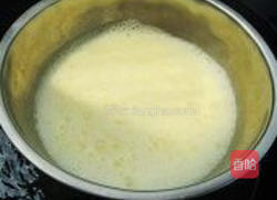 草莓冰淇淋的做法图解1