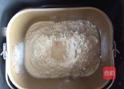 椰蓉餐包的做法图解1