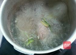 麻辣猪肉的做法图解1