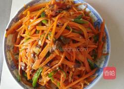 红萝卜丝炒青椒的做法图解3