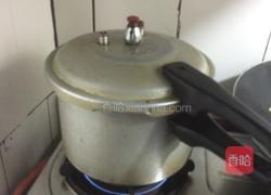 五指毛桃乳鸽汤的做法图解4