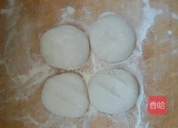 香菇，韭菜烙荷叶饼。的做法图解6