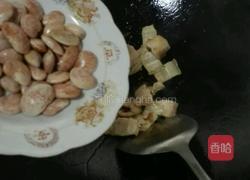 五花肉焖花豆的做法图解4