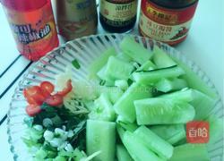 凉拌青瓜的做法图解1