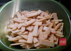 炒黄果（炒年糕）的做法图解1