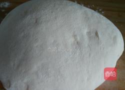 荠菜肉包子的做法图解5