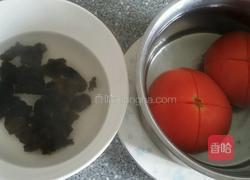西红柿水晶蒸饺。的做法图解1