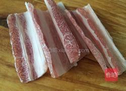 五花肉卷金针菇的做法图解2