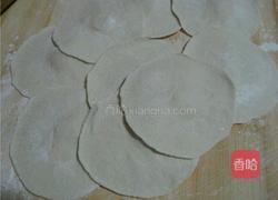 猪肉白菜水煎包的做法图解5