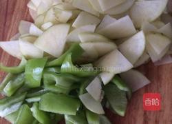 蒜香蚝油土豆片的做法图解2