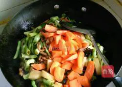 Illustration of braised noodles 3