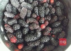 蜜饯鲜桑葚的做法图解2