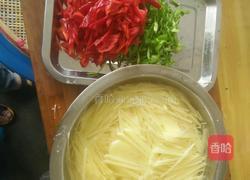 青椒土豆丝的做法图解1