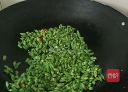 豆角炒萝卜干的做法图解5