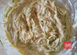西葫芦鸡蛋饼的做法图解3