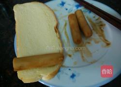 蛋包香肠卷的做法图解3