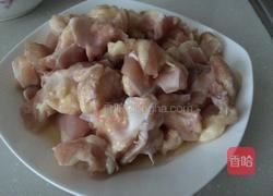 三丁孜然鸡脆骨的做法图解1