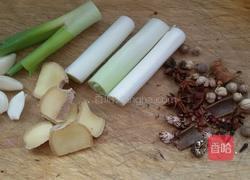 炖柴鸡。的做法图解1