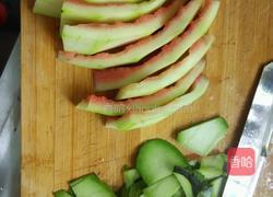 凉拌西瓜皮的做法图解2