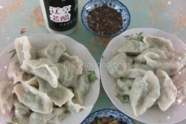 猪肉芹菜水饺