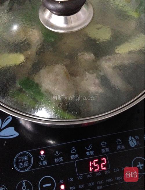 如图所示：转小火炖四十分钟__一小时。