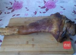 腊猪脚炖海带的做法图解2