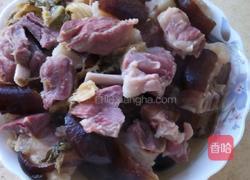 腊猪脚炖海带的做法图解10