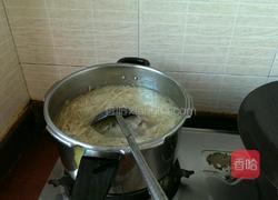 筒骨煲笋汤的做法图解2