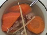 薏米茅根排骨胡萝卜汤