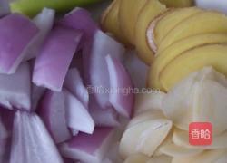 辣子鸡丁的做法图解5