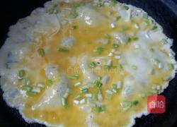 烙饼粘鸡蛋。的做法图解4