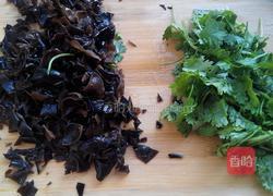 西红柿木耳鸡蛋汤的做法图解2