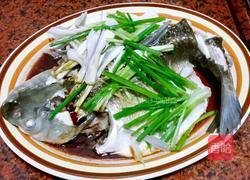 清蒸草鱼（广东又叫鲩鱼）的做法图解3