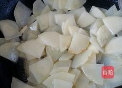 尖椒土豆片。的做法图解2