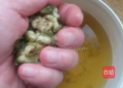 菊花绿豆粥。的做法图解2