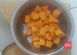 南瓜五彩豆粥的做法图解2