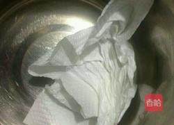 红丝绒蛋糕卷的做法图解2