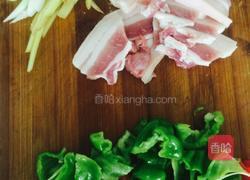 海带豆芽烧肉的做法图解2