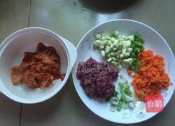 泡菜牛肉粒炒饭的做法图解1