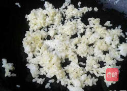 酱油炒米的做法图解2