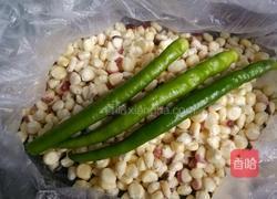 青椒玉米的做法图解1