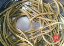 泡缸豆。的做法图解1