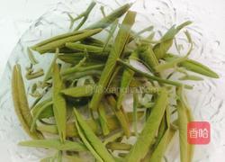 莼菜豆腐羹的做法图解3