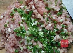 虎皮肉末青椒的做法图解2